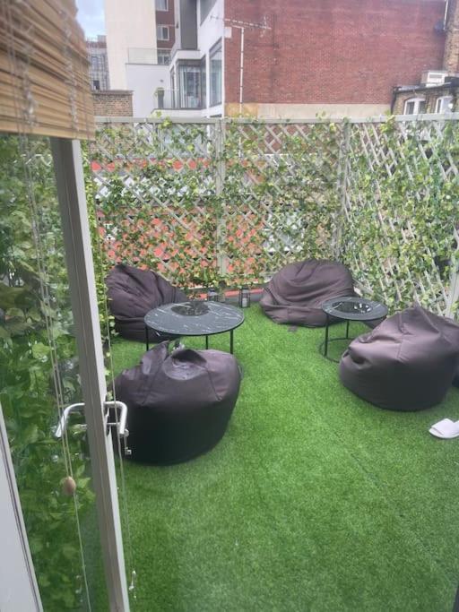 Spacious 2 Bedroom Apartment In The Heart Of Soho. London Ngoại thất bức ảnh